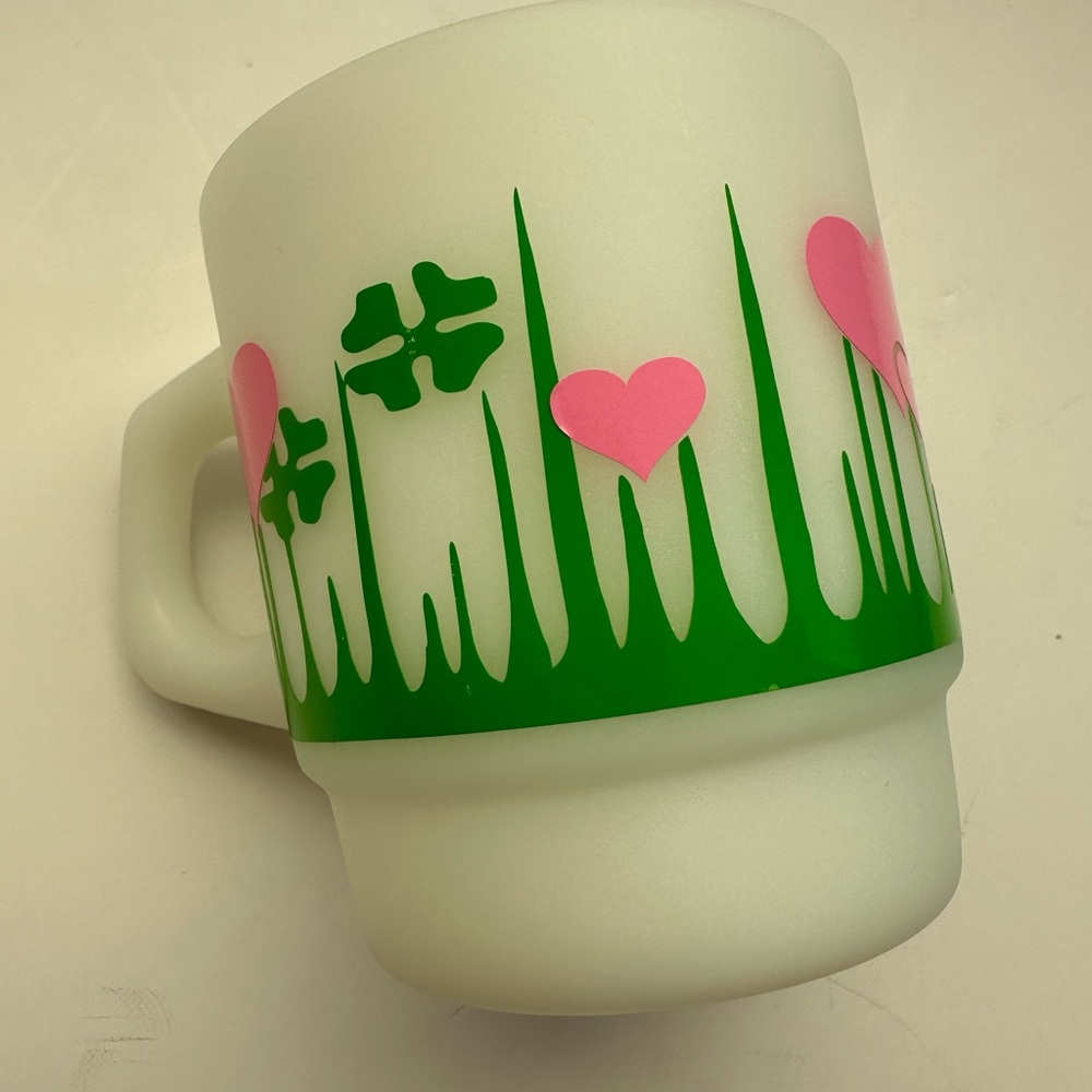 Vintage Fire King  milk glass D ring stackable mug
✨Lucky in Love💚💓 - Picture 4 of 10